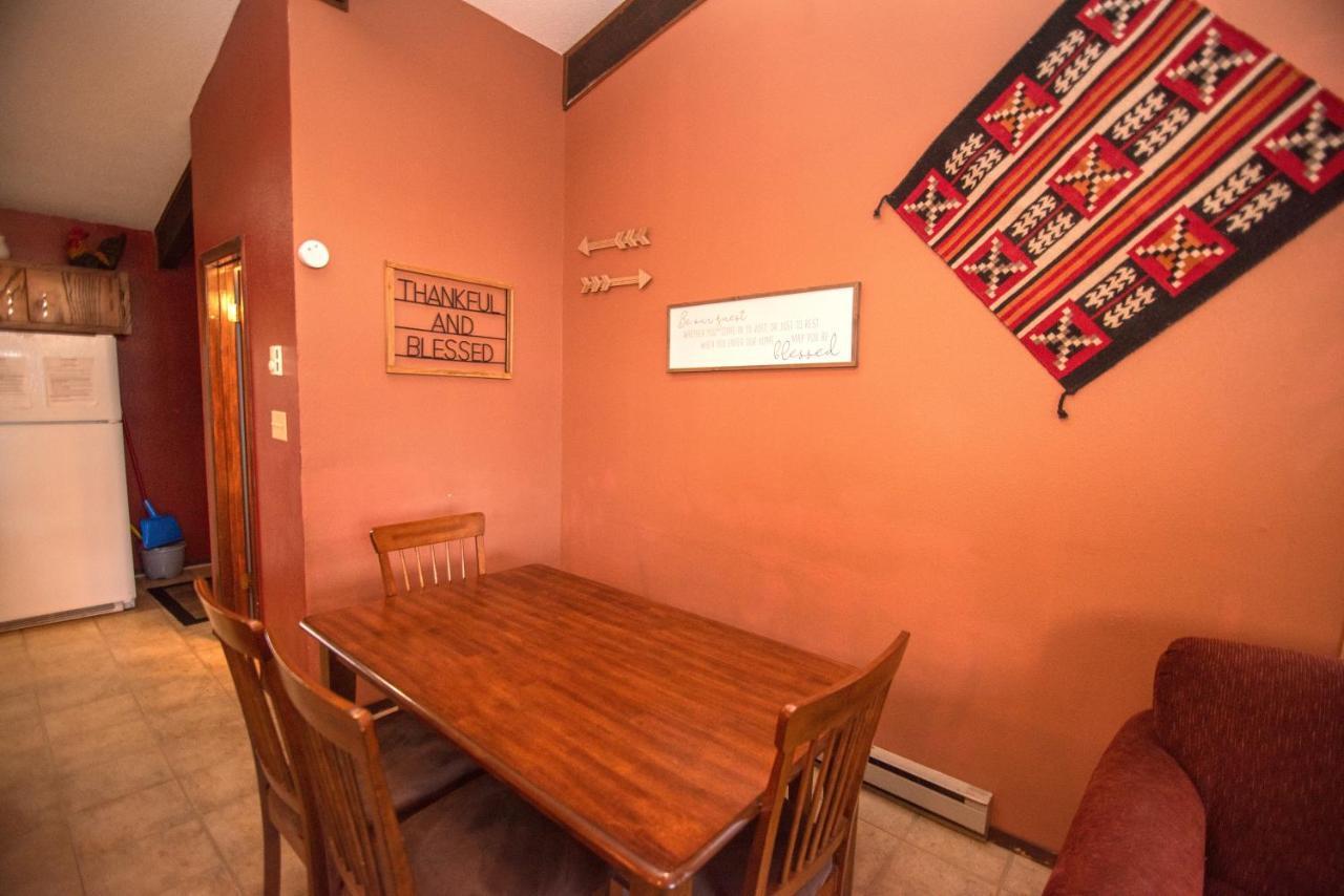 Huge Ruidoso Retreat With Game Room, Pool, 2 Balconies, 2 Kitchens - Sleeps 17! Екстер'єр фото