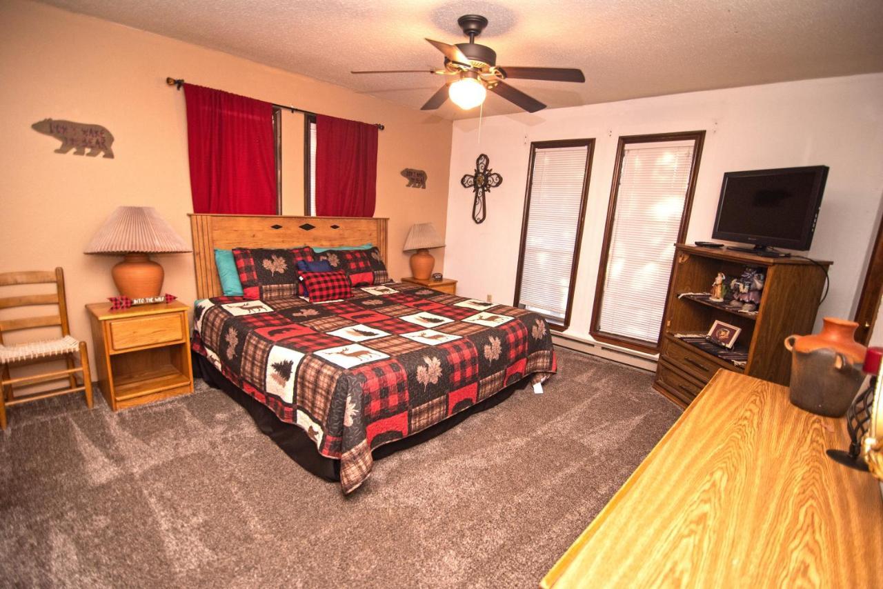 Huge Ruidoso Retreat With Game Room, Pool, 2 Balconies, 2 Kitchens - Sleeps 17! Екстер'єр фото
